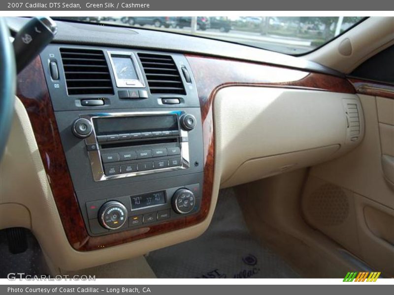Green Silk / Cashmere 2007 Cadillac DTS Sedan