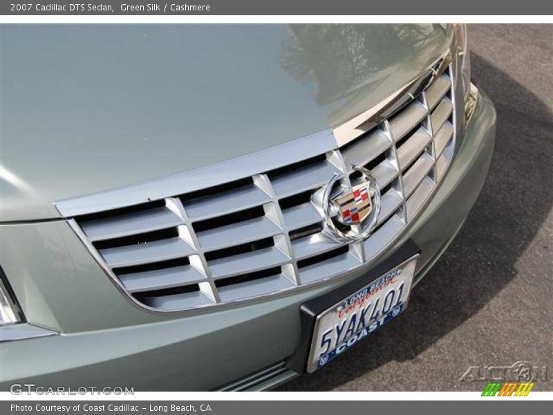 Green Silk / Cashmere 2007 Cadillac DTS Sedan