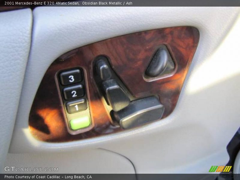 Obsidian Black Metallic / Ash 2001 Mercedes-Benz E 320 4Matic Sedan