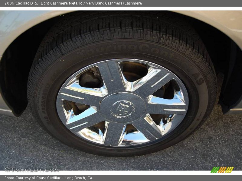 Light Cashmere Metallic / Very Dark Cashmere/Cashmere 2006 Cadillac DTS