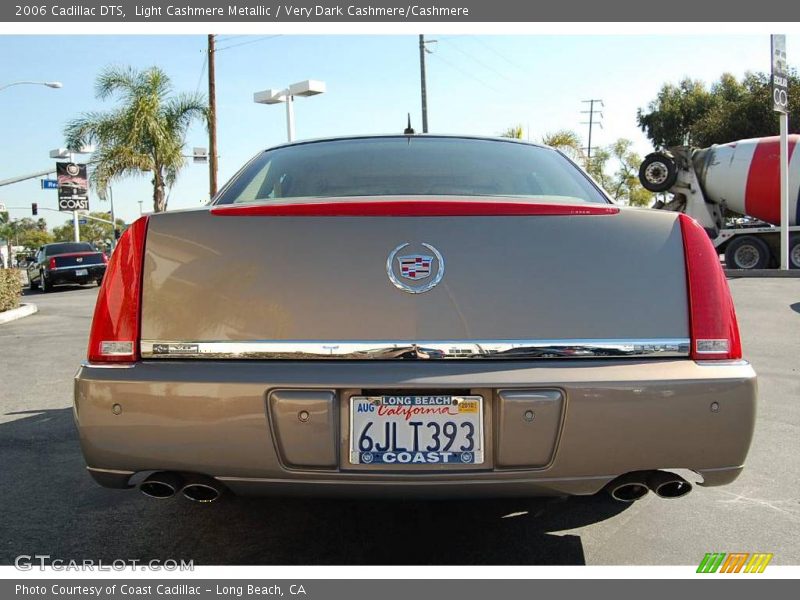 Light Cashmere Metallic / Very Dark Cashmere/Cashmere 2006 Cadillac DTS