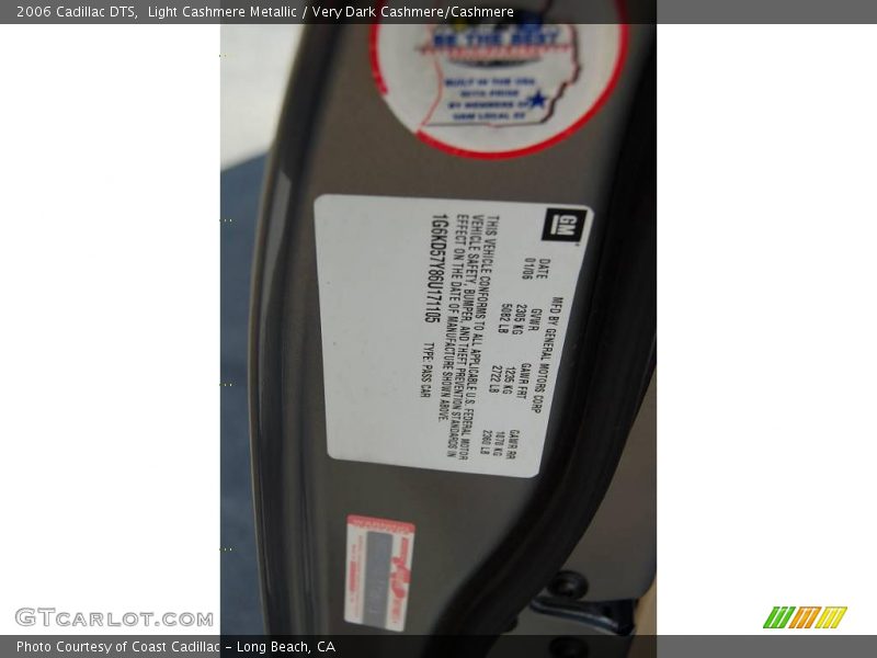 Light Cashmere Metallic / Very Dark Cashmere/Cashmere 2006 Cadillac DTS