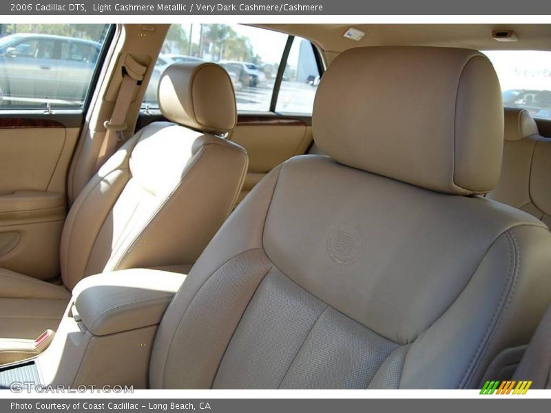 Light Cashmere Metallic / Very Dark Cashmere/Cashmere 2006 Cadillac DTS