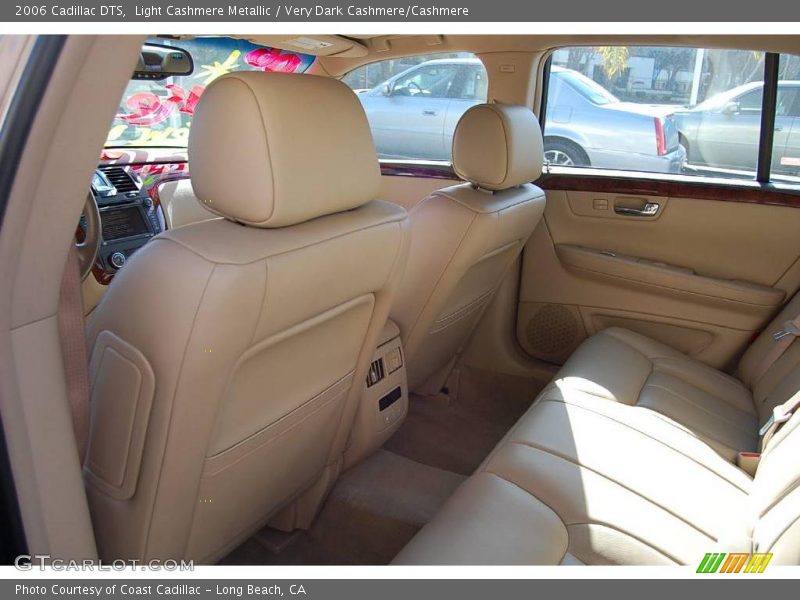 Light Cashmere Metallic / Very Dark Cashmere/Cashmere 2006 Cadillac DTS