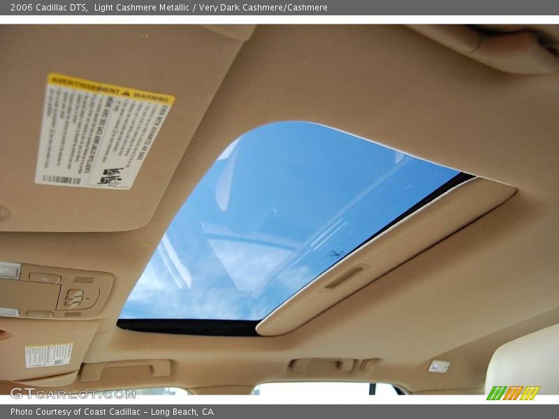Light Cashmere Metallic / Very Dark Cashmere/Cashmere 2006 Cadillac DTS