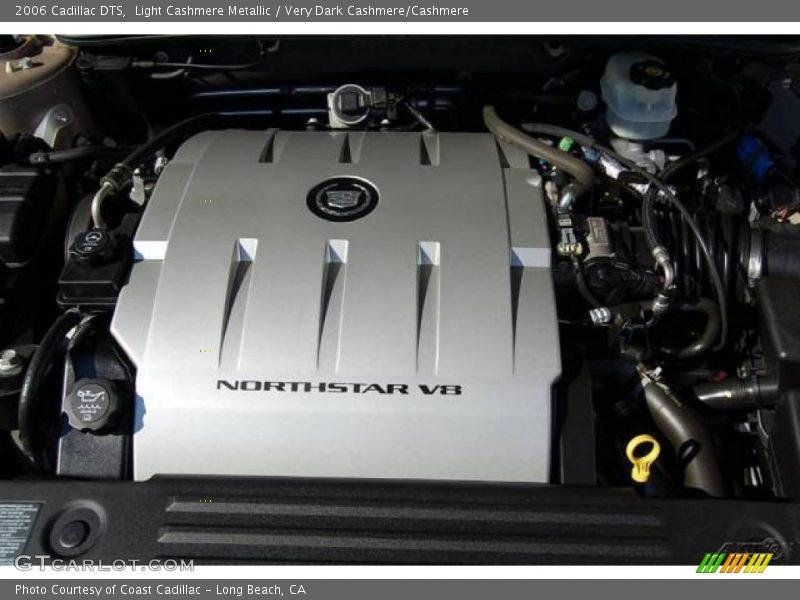 Light Cashmere Metallic / Very Dark Cashmere/Cashmere 2006 Cadillac DTS