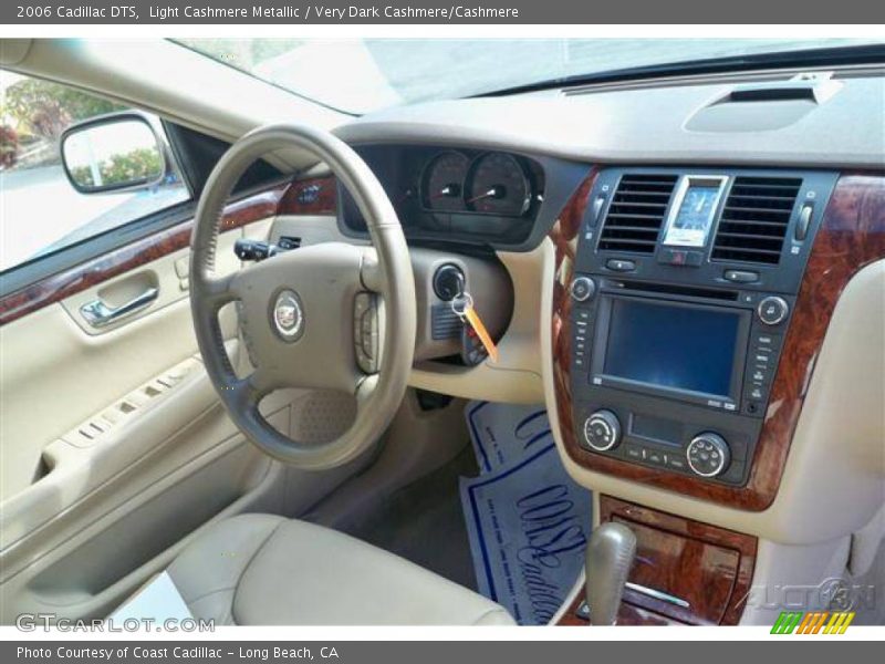 Light Cashmere Metallic / Very Dark Cashmere/Cashmere 2006 Cadillac DTS