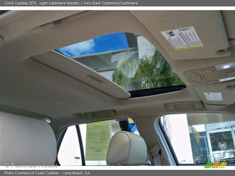 Light Cashmere Metallic / Very Dark Cashmere/Cashmere 2006 Cadillac DTS