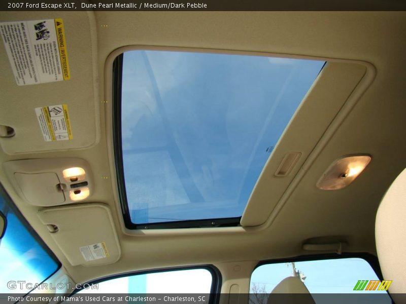Dune Pearl Metallic / Medium/Dark Pebble 2007 Ford Escape XLT