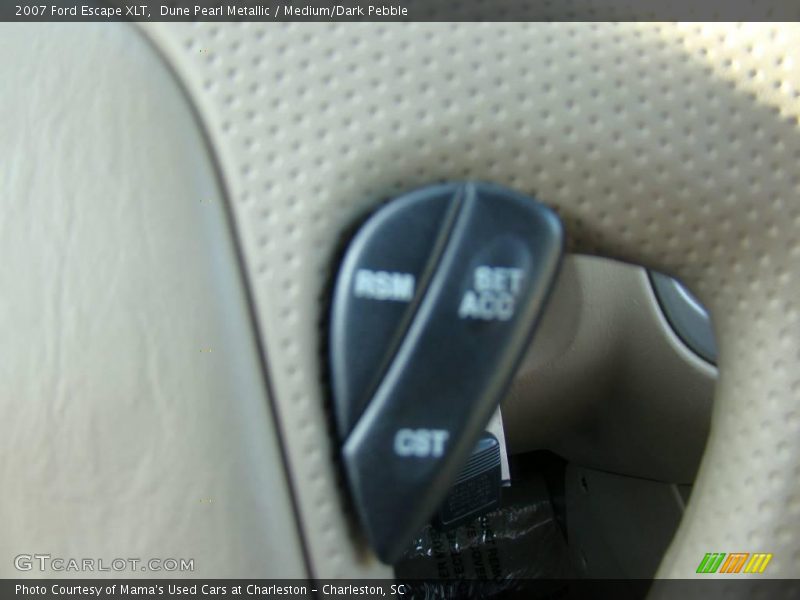 Dune Pearl Metallic / Medium/Dark Pebble 2007 Ford Escape XLT