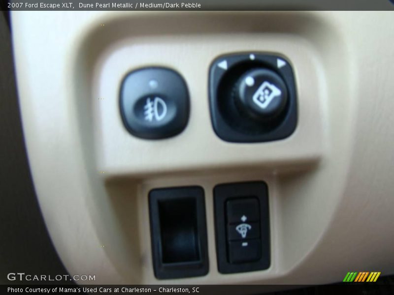 Dune Pearl Metallic / Medium/Dark Pebble 2007 Ford Escape XLT