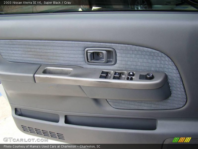 Super Black / Gray 2003 Nissan Xterra SE V6