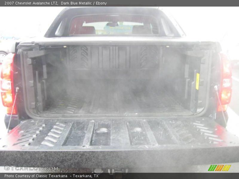 Dark Blue Metallic / Ebony 2007 Chevrolet Avalanche LTZ