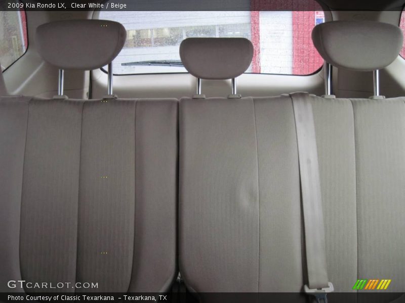 Clear White / Beige 2009 Kia Rondo LX