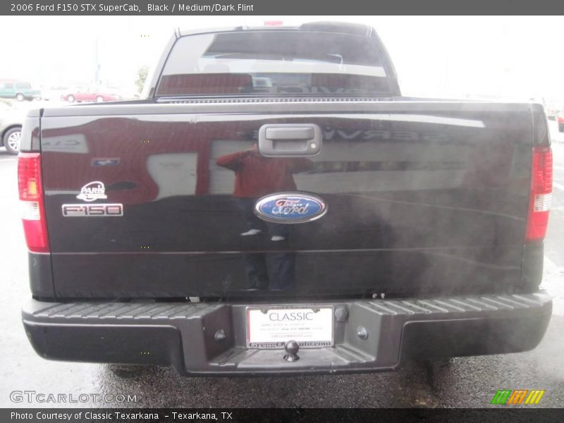 Black / Medium/Dark Flint 2006 Ford F150 STX SuperCab