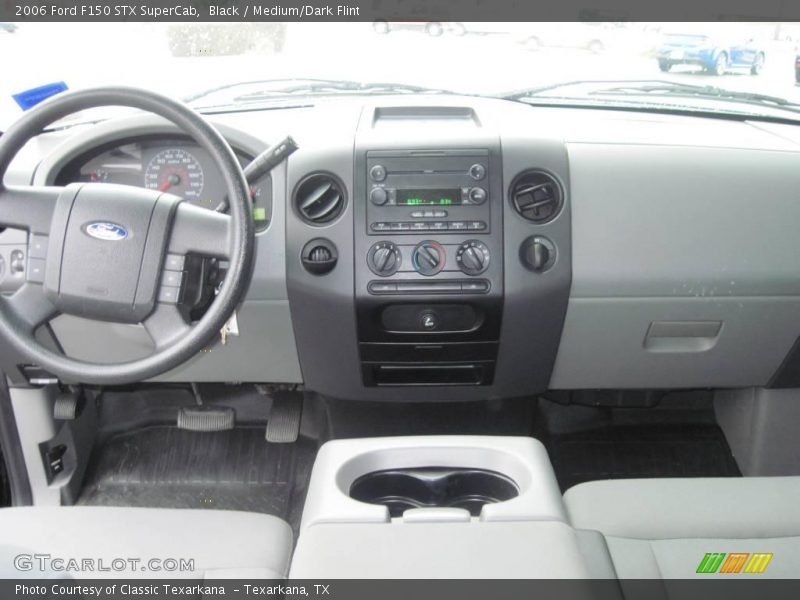 Black / Medium/Dark Flint 2006 Ford F150 STX SuperCab