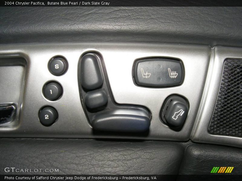 Butane Blue Pearl / Dark Slate Gray 2004 Chrysler Pacifica