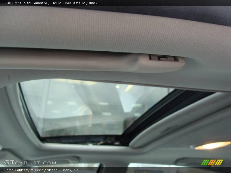 Liquid Silver Metallic / Black 2007 Mitsubishi Galant SE