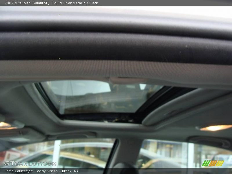 Liquid Silver Metallic / Black 2007 Mitsubishi Galant SE
