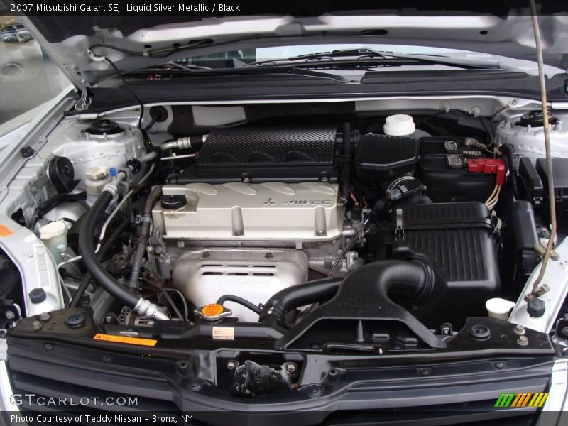 Liquid Silver Metallic / Black 2007 Mitsubishi Galant SE