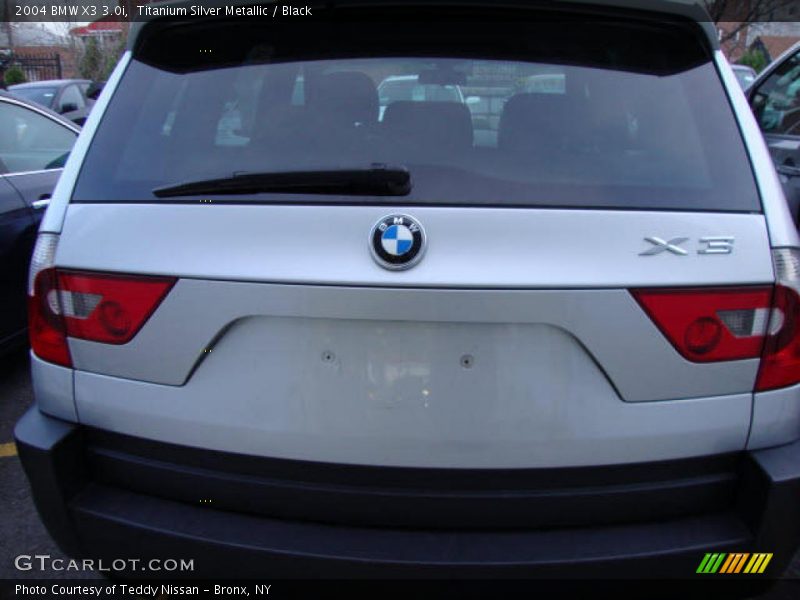 Titanium Silver Metallic / Black 2004 BMW X3 3.0i