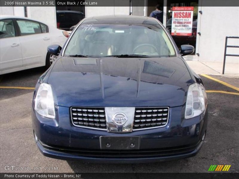Onyx Black / Cafe Latte 2006 Nissan Maxima 3.5 SE