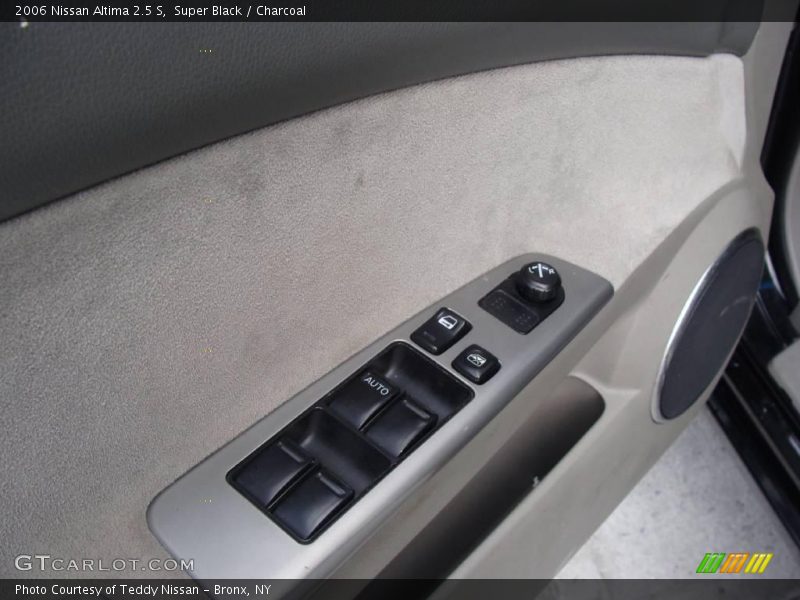 Super Black / Charcoal 2006 Nissan Altima 2.5 S