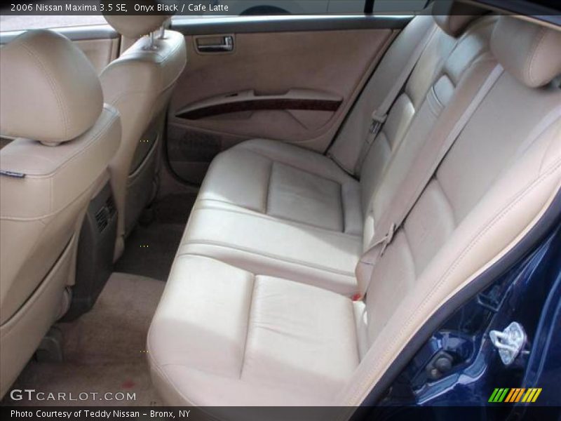 Onyx Black / Cafe Latte 2006 Nissan Maxima 3.5 SE