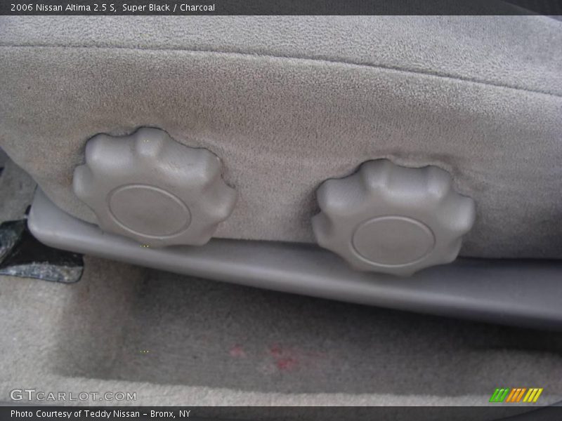 Super Black / Charcoal 2006 Nissan Altima 2.5 S