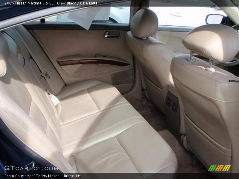 Onyx Black / Cafe Latte 2006 Nissan Maxima 3.5 SE