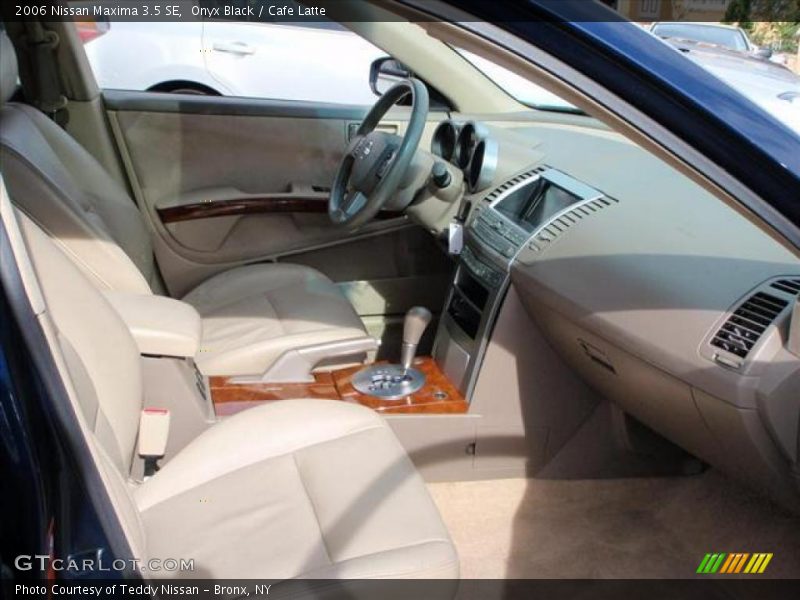 Onyx Black / Cafe Latte 2006 Nissan Maxima 3.5 SE