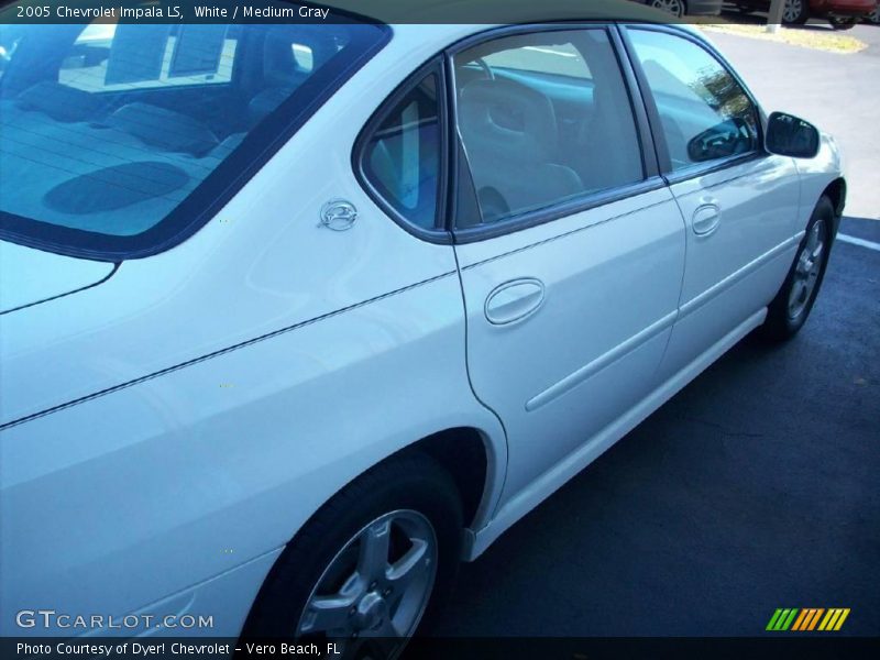 White / Medium Gray 2005 Chevrolet Impala LS