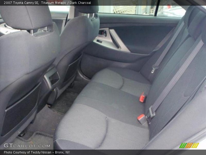 Titanium Metallic / Dark Charcoal 2007 Toyota Camry SE