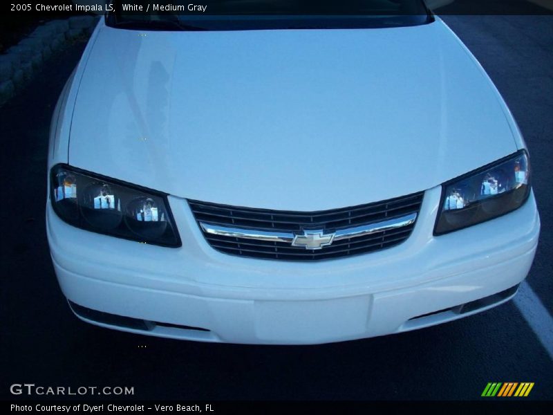 White / Medium Gray 2005 Chevrolet Impala LS