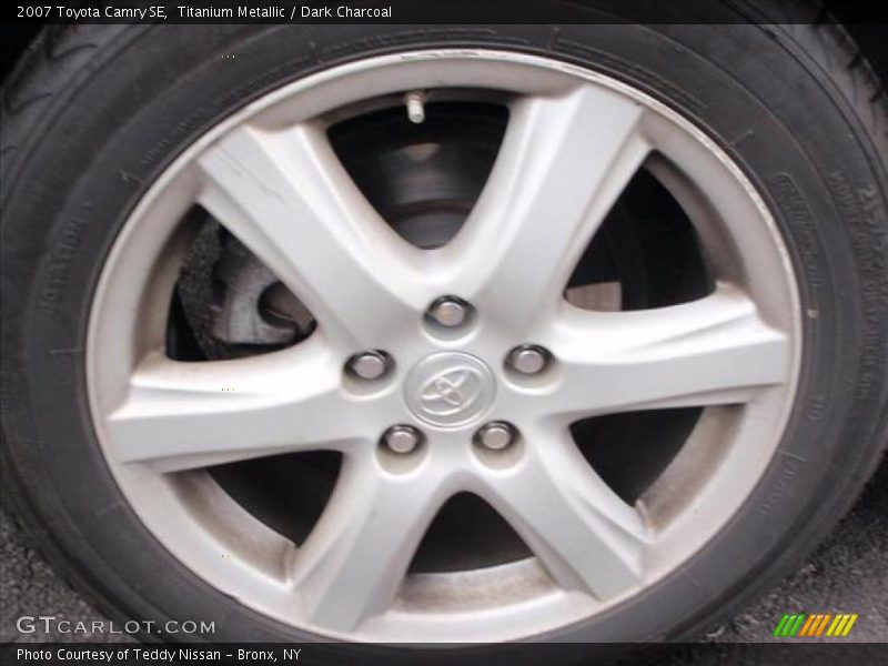 Titanium Metallic / Dark Charcoal 2007 Toyota Camry SE