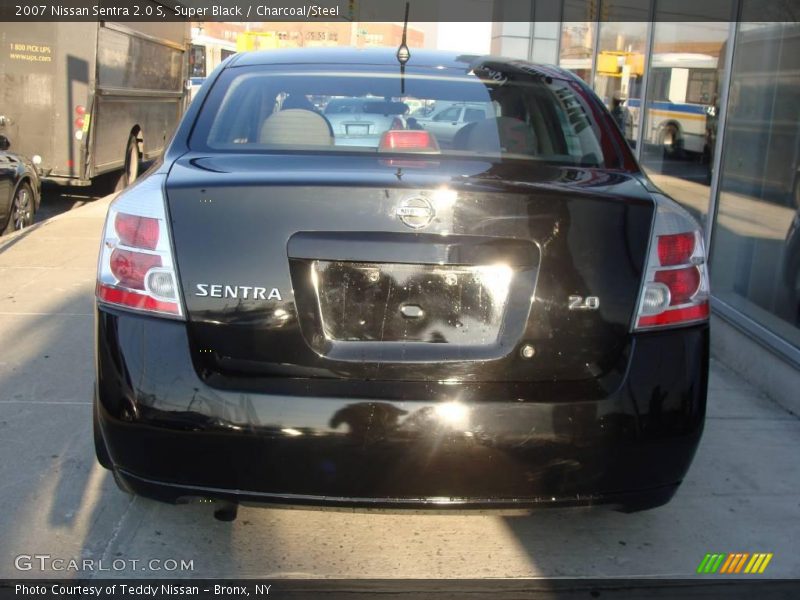 Super Black / Charcoal/Steel 2007 Nissan Sentra 2.0 S