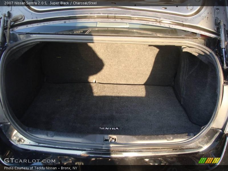 Super Black / Charcoal/Steel 2007 Nissan Sentra 2.0 S