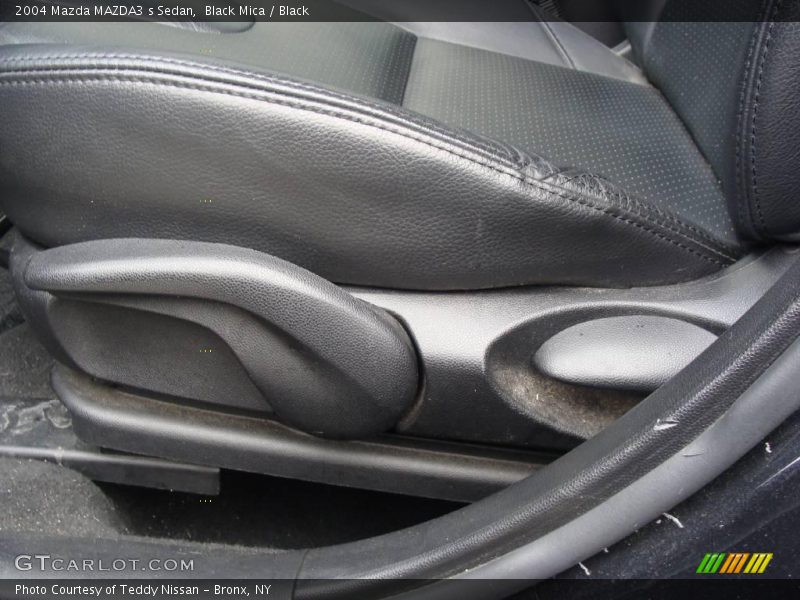 Black Mica / Black 2004 Mazda MAZDA3 s Sedan