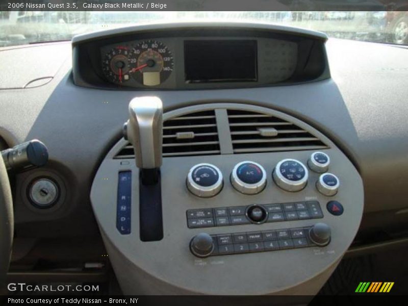 Galaxy Black Metallic / Beige 2006 Nissan Quest 3.5