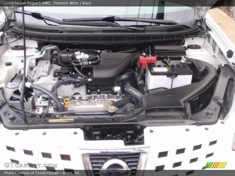 Phantom White / Black 2009 Nissan Rogue S AWD