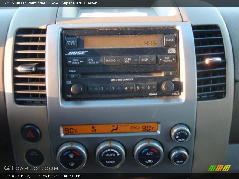 Super Black / Desert 2006 Nissan Pathfinder SE 4x4