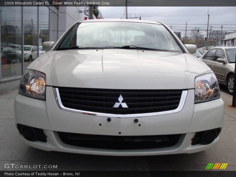 Dover White Pearl / Medium Gray 2009 Mitsubishi Galant ES