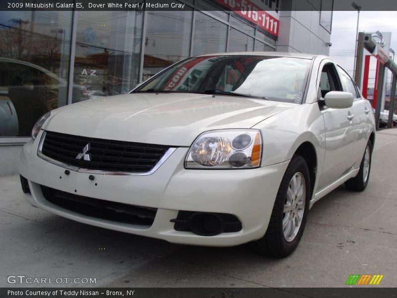 Dover White Pearl / Medium Gray 2009 Mitsubishi Galant ES