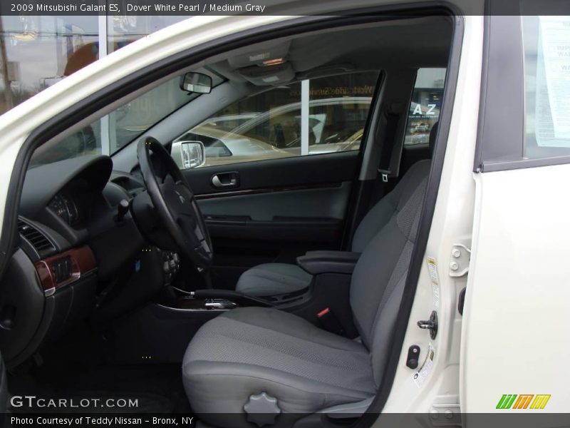 Dover White Pearl / Medium Gray 2009 Mitsubishi Galant ES