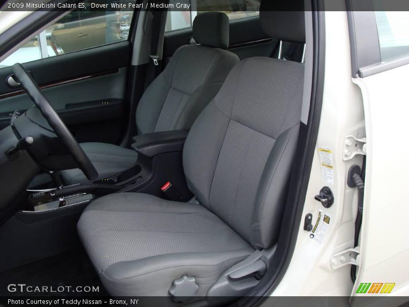Dover White Pearl / Medium Gray 2009 Mitsubishi Galant ES