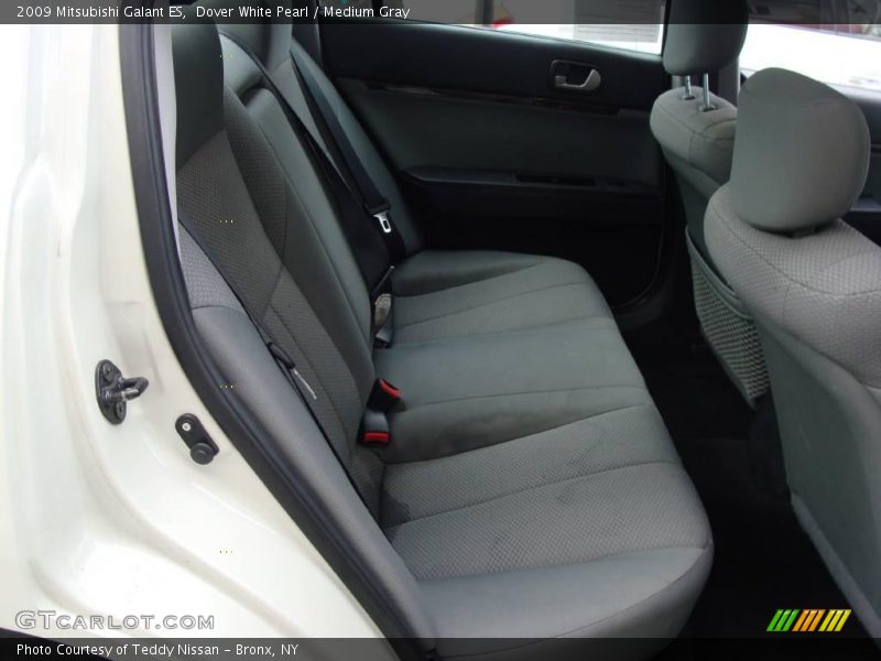 Dover White Pearl / Medium Gray 2009 Mitsubishi Galant ES