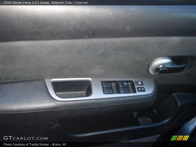 Magnetic Gray / Charcoal 2009 Nissan Versa 1.8 S Sedan