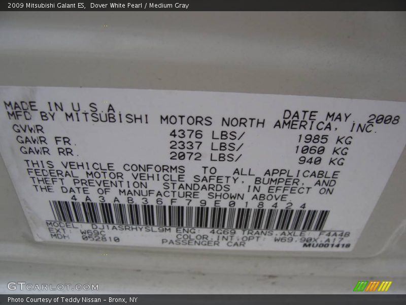 Dover White Pearl / Medium Gray 2009 Mitsubishi Galant ES
