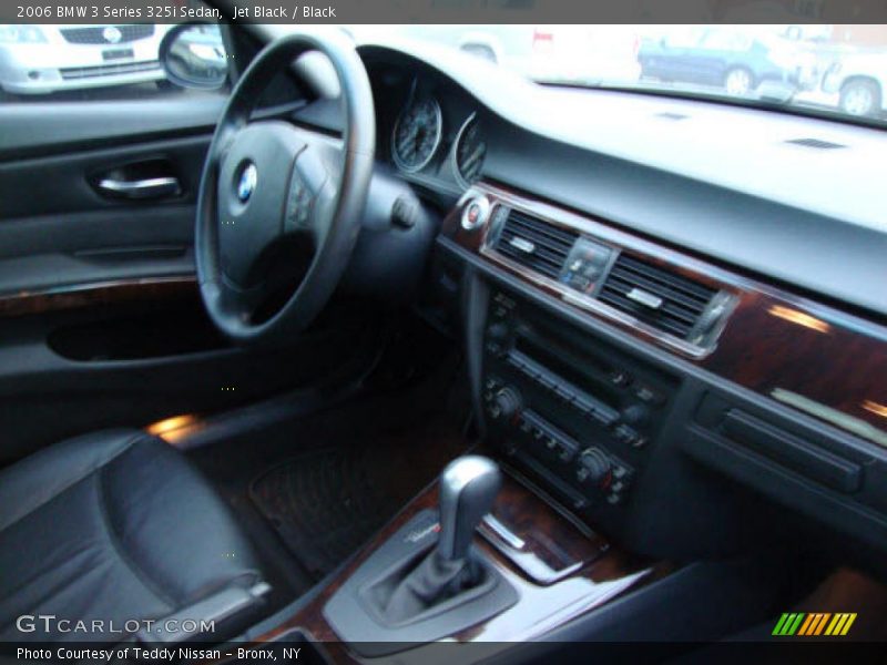 Jet Black / Black 2006 BMW 3 Series 325i Sedan