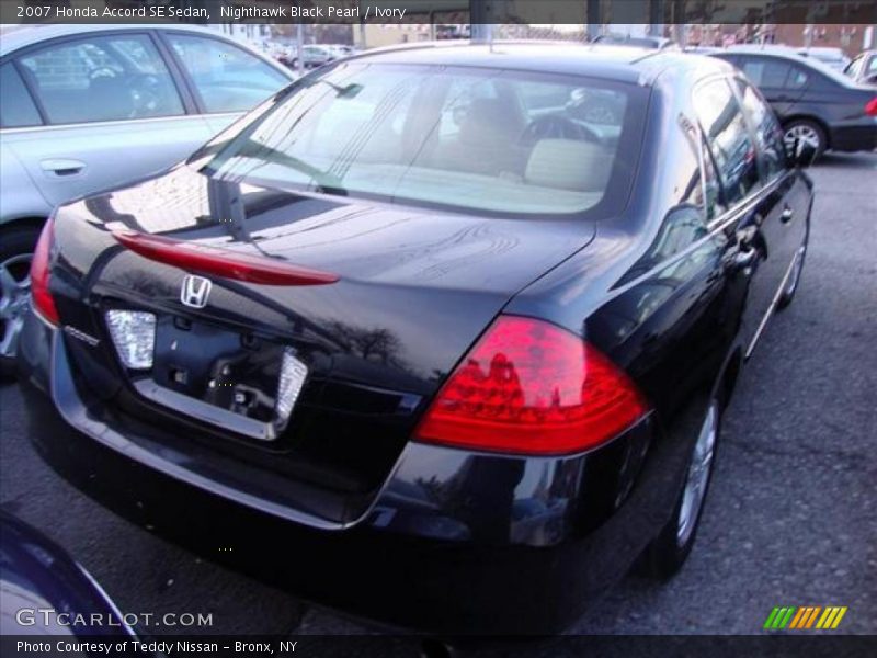 Nighthawk Black Pearl / Ivory 2007 Honda Accord SE Sedan